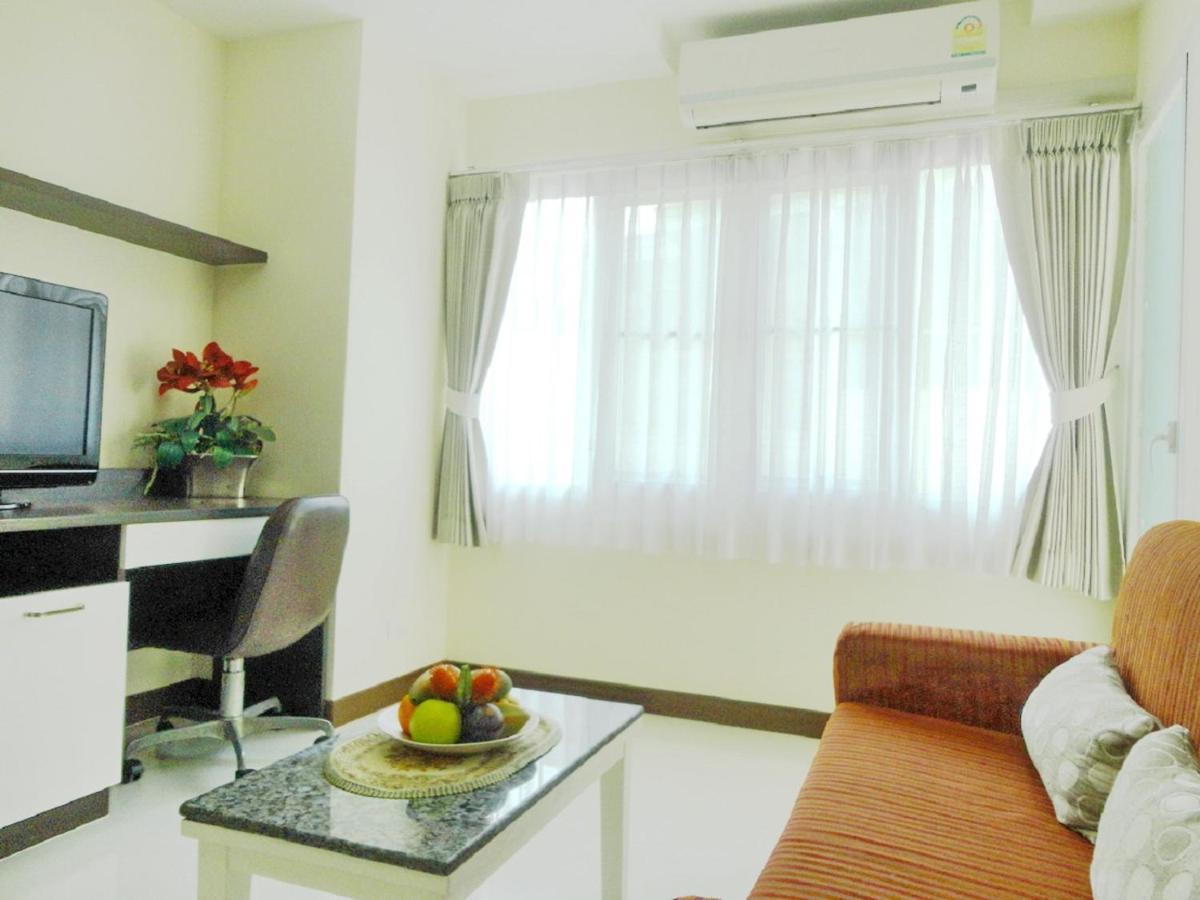 Charming Resident At Ekkamai From Studio Unit Up To 2 Bedroom Apartment Bangkok Eksteriør billede