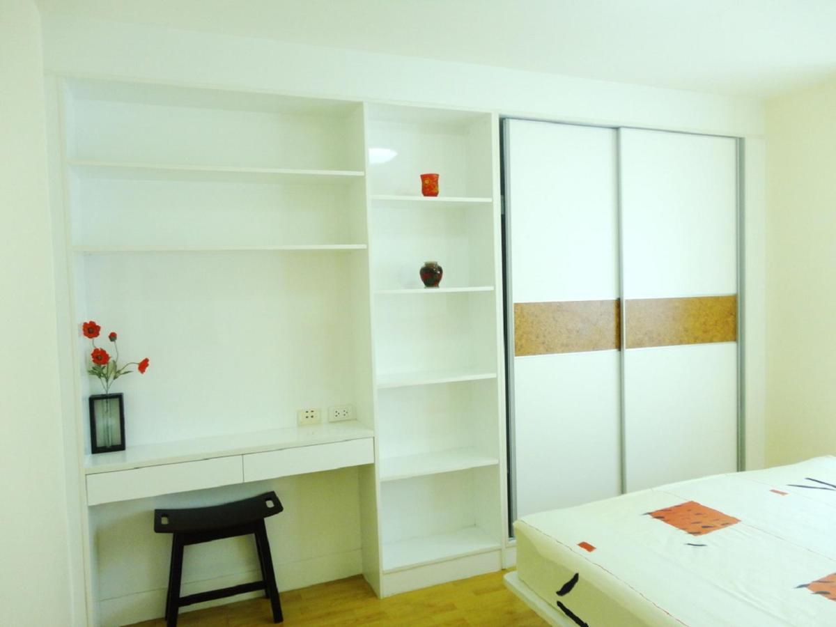 Charming Resident At Ekkamai From Studio Unit Up To 2 Bedroom Apartment Bangkok Eksteriør billede