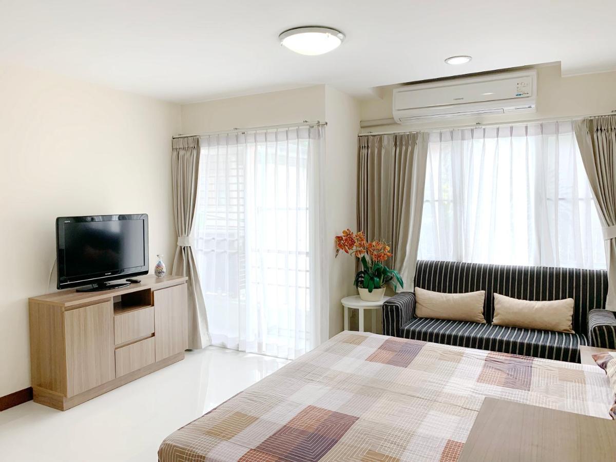 Charming Resident At Ekkamai From Studio Unit Up To 2 Bedroom Apartment Bangkok Eksteriør billede