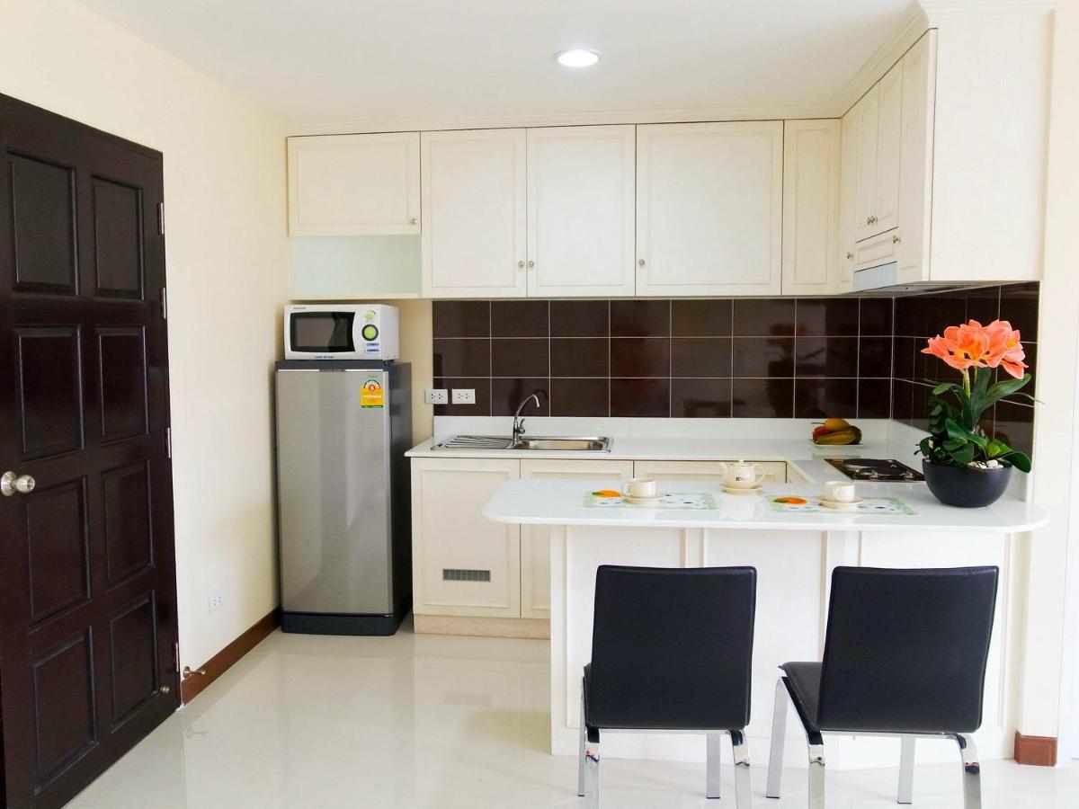 Charming Resident At Ekkamai From Studio Unit Up To 2 Bedroom Apartment Bangkok Eksteriør billede