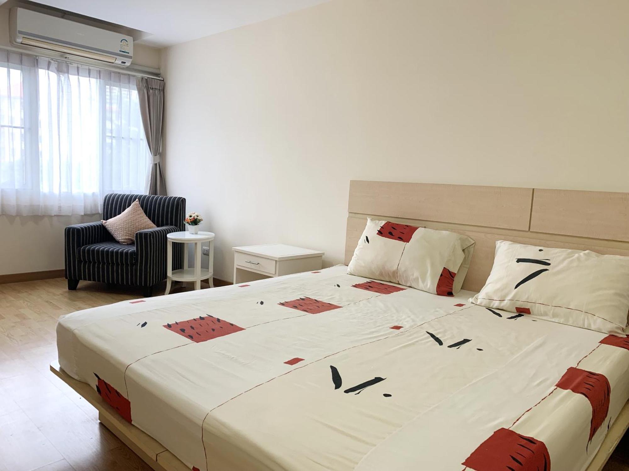 Charming Resident At Ekkamai From Studio Unit Up To 2 Bedroom Apartment Bangkok Eksteriør billede